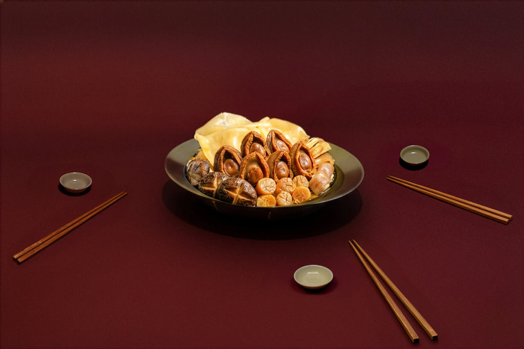 【四人極上】花膠海味佛跳牆（四頭鮑） Deluxe Seafood Treasure Broth with Fish Maw & 4-Head Abalone