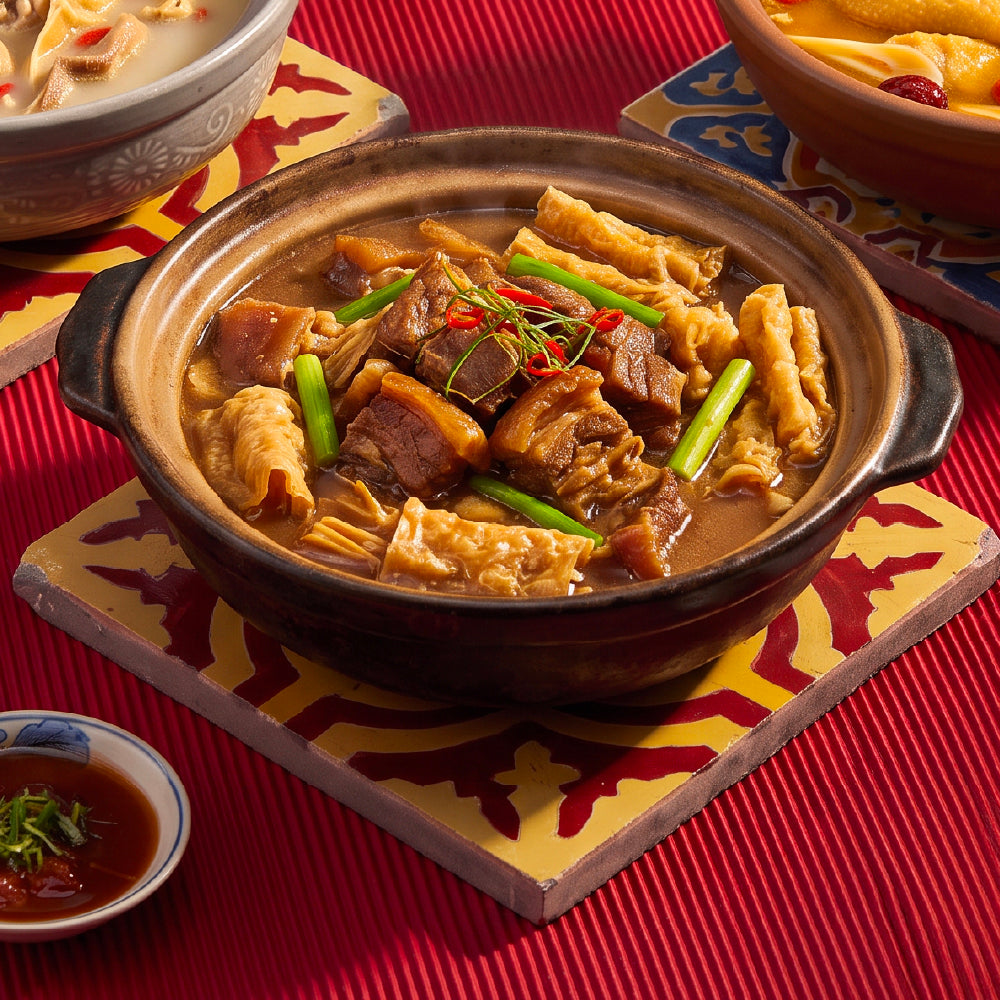 急凍即食｜秘制枝竹羊腩煲（四人前） Braised Lamb Brisket with Beancurd Sticks 900g